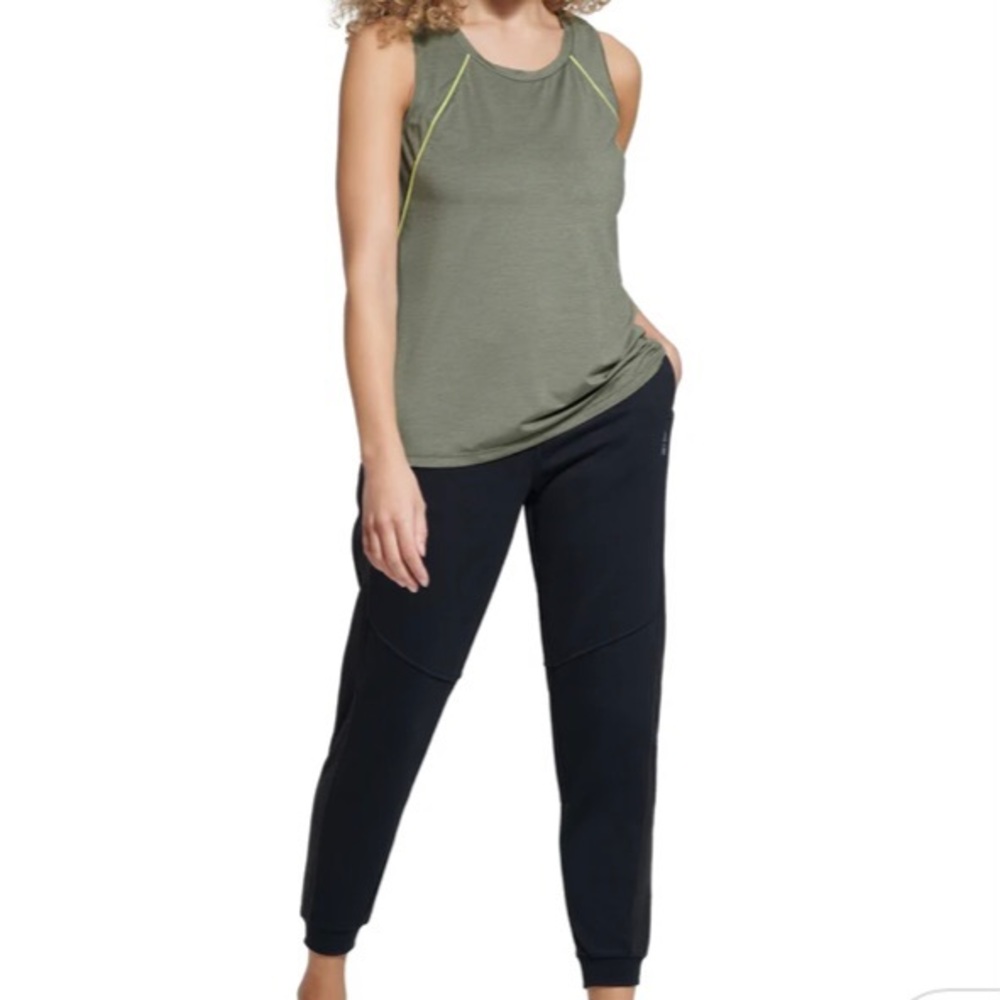 Bass Outdoor NWT Womens Macworth Sleeveless Athletic Knit Tank Top XL Green Nice